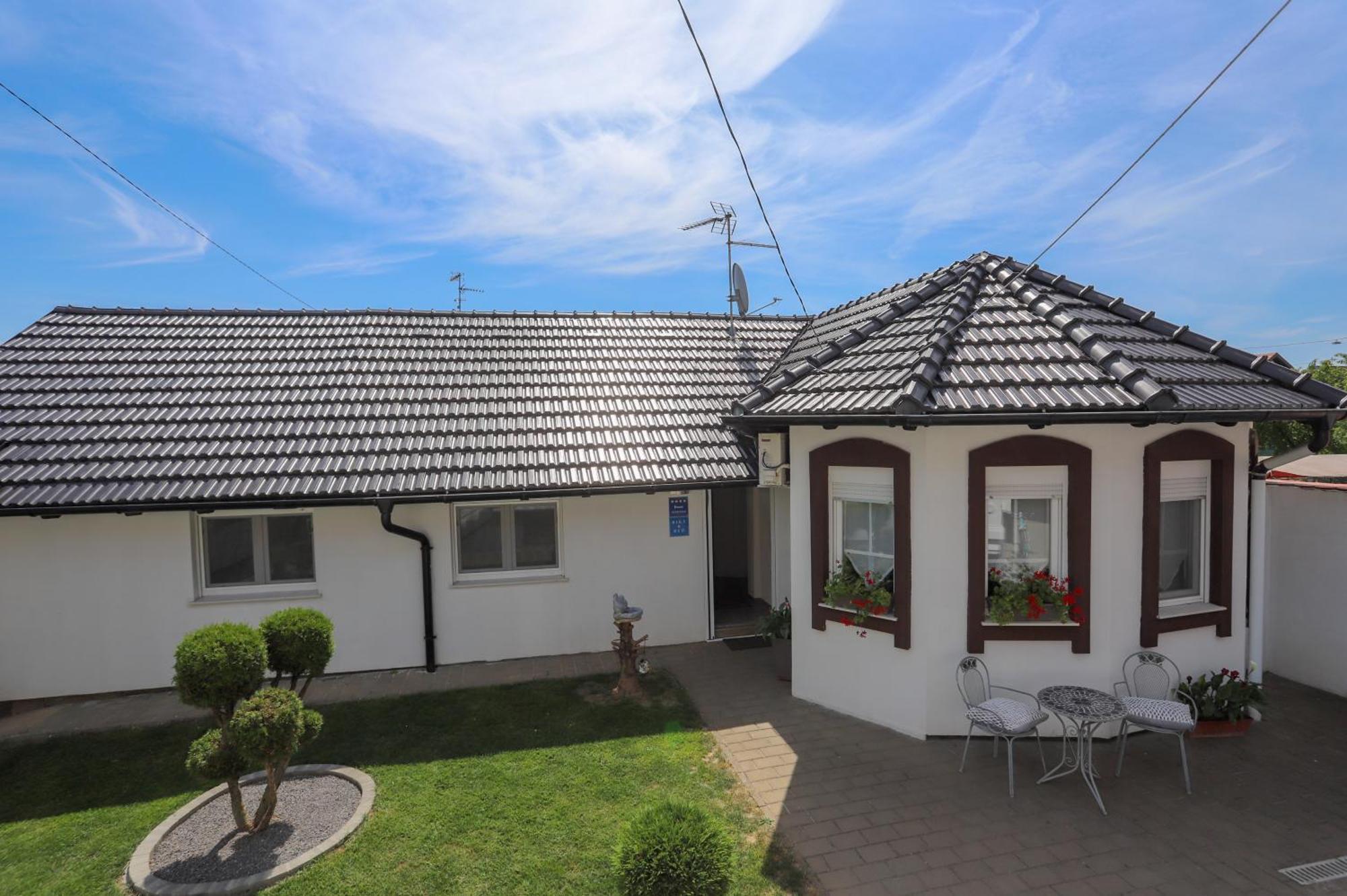 Apartman Veronika Джяково Экстерьер фото