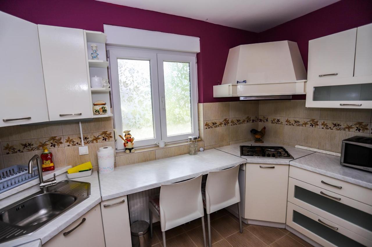 Apartman Veronika Джяково Экстерьер фото