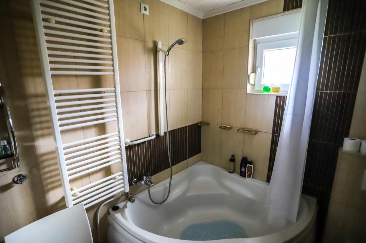 Apartman Veronika Джяково Экстерьер фото