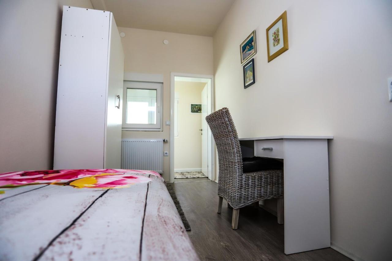 Apartman Veronika Джяково Экстерьер фото